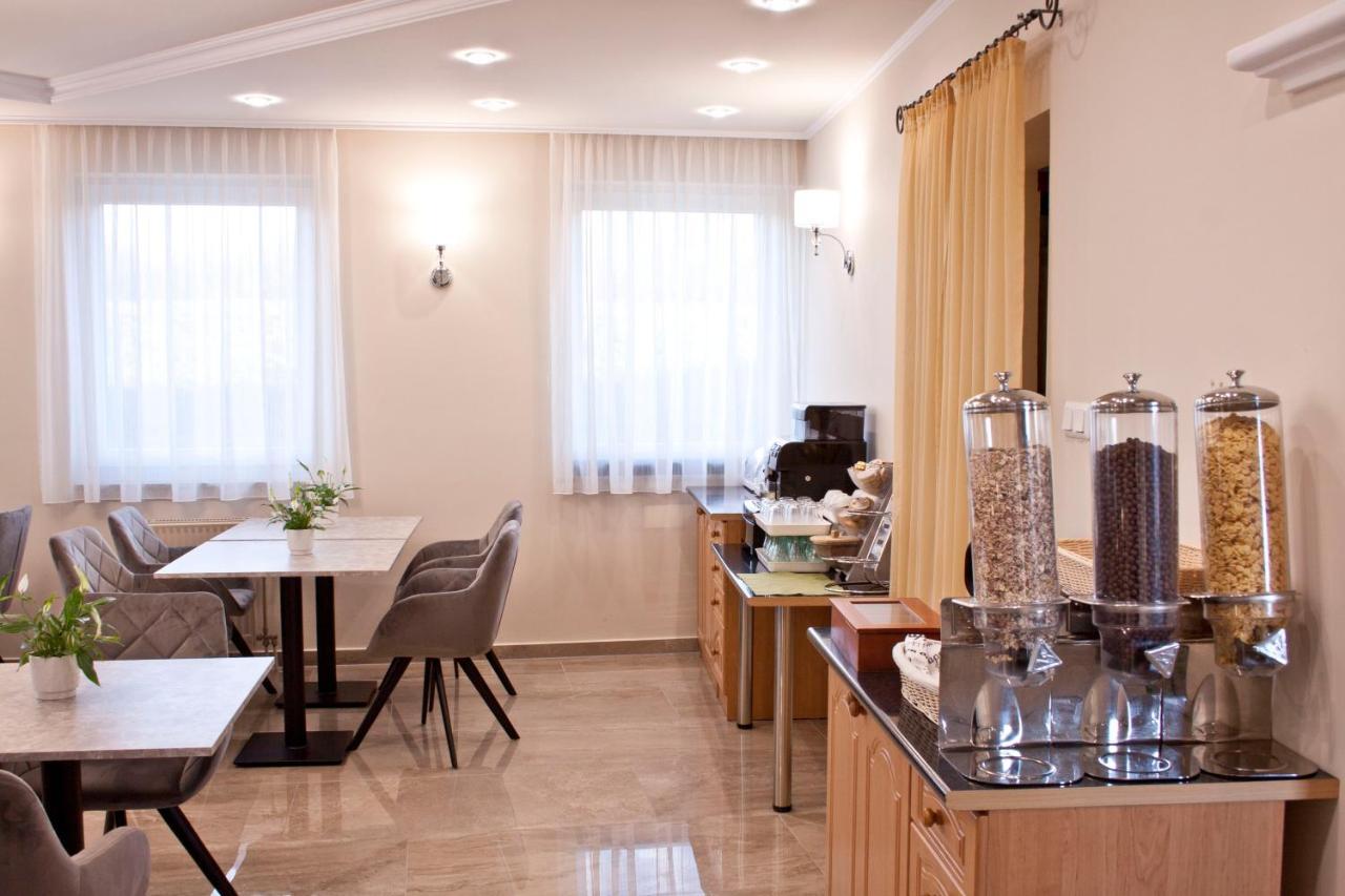 Relax Panzio Bed & Breakfast Gyor Luaran gambar
